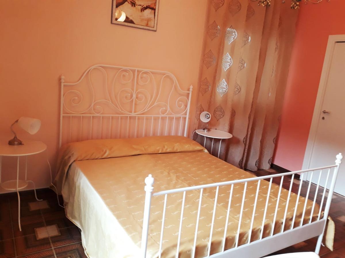 Stella Marina Bed & Breakfast จีอาร์ดีนี นักซอส ภายนอก รูปภาพ